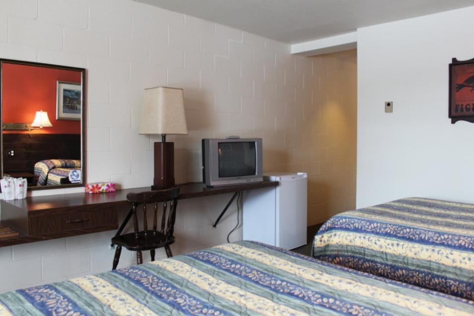 Auberge - Motel Le Pigeonnier Farnham Room photo