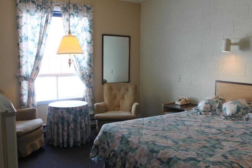 Auberge - Motel Le Pigeonnier Farnham Room photo